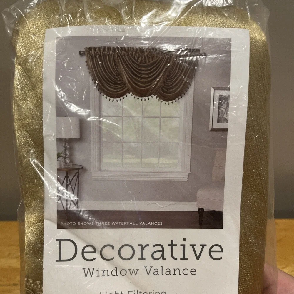 JCPenney Regency‎ Gold Waterfall Rod Pocket Single Valance Fringe 58 X 38